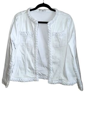 𝐑𝐄𝐕𝐄𝐋𝐀𝐓𝐈𝐎𝐍  | WHITE BRAIDED DENIM JACKET